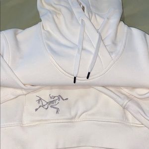 Off white/Creme Arc’teryx pull over hoodie